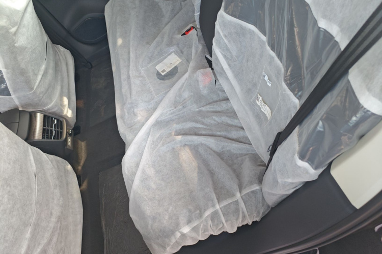 红旗E-QM5 2021款 网约充电 基础版 5座中控内饰21