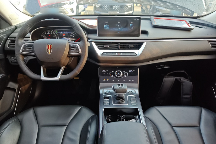 红旗H5 2022款 经典款 1.5T DCT旗悦版中控内饰7002