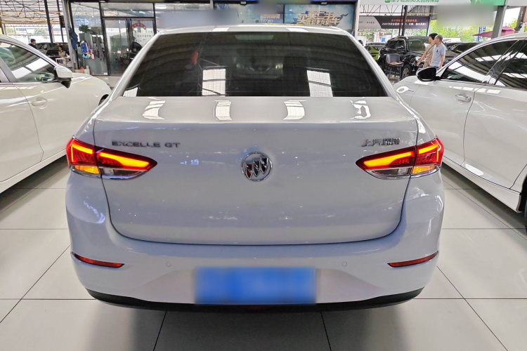 别克 英朗 2021款 改款 典范 1.5L 自动精英型车身外观6004