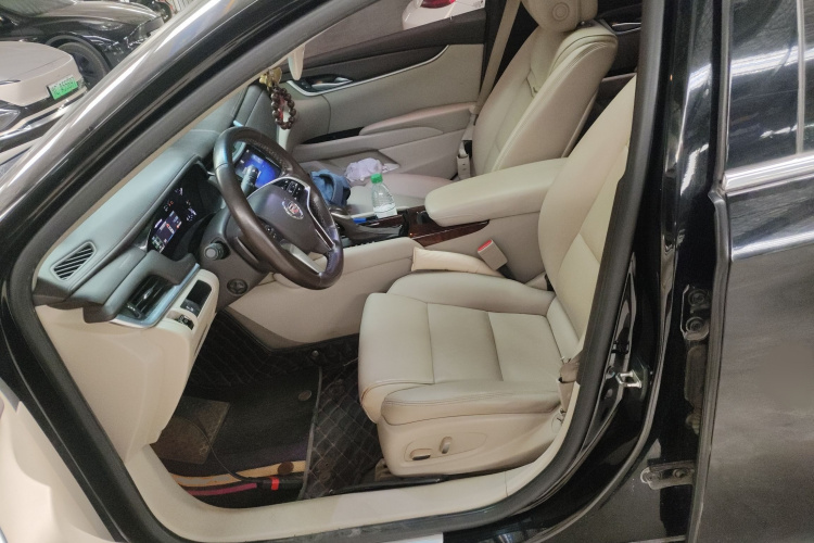 凯迪拉克XTS 2014款 28T 舒适型局部细节19