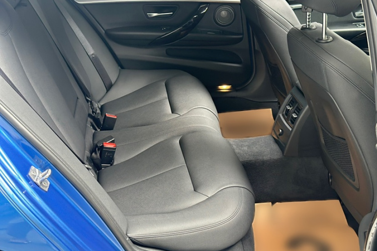 宝马3系 2018款 320Li M运动曜夜版中控内饰7007