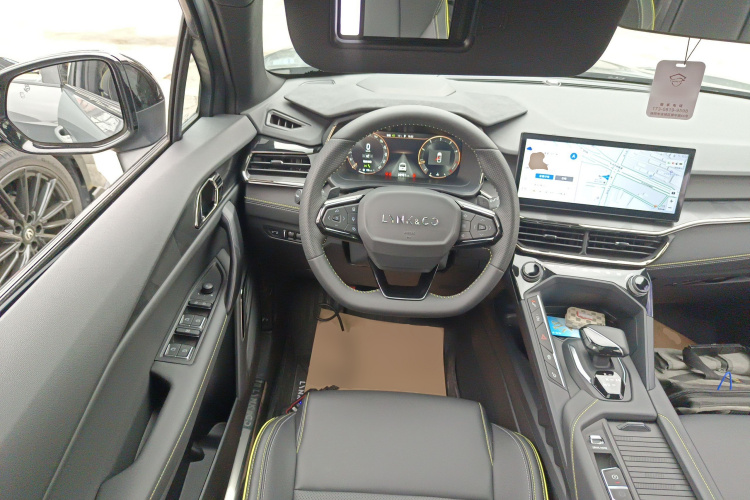 领克06 2023款 Remix 1.5T 劲Halo中控内饰13