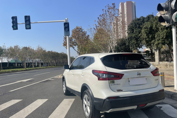 日产 逍客 2022款 2.0L CVT XV智享版车身外观6006