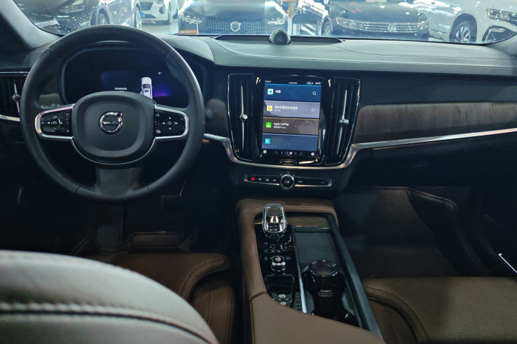 沃尔沃S90 2024款 B5 智雅豪华版中控内饰7001
