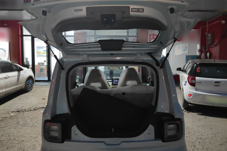 吉利银河 2024款 熊猫mini 200km 耐力熊机舱底盘23