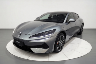 腾势Z9GT 2024款 1100四驱Ultra版