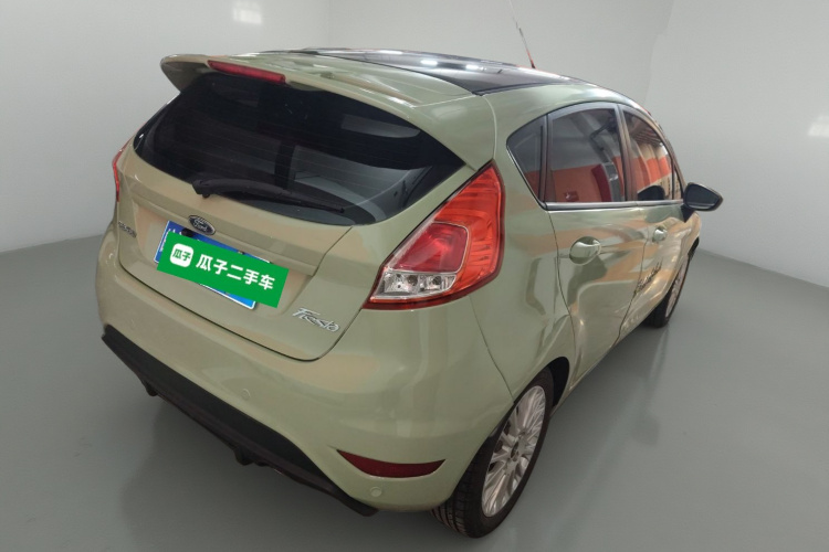 福特 嘉年华 2013款 两厢 1.5L 自动运动型车身外观7