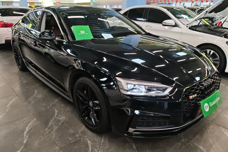 奥迪A5 2017款 Sportback 45 TFSI 时尚型车身外观3