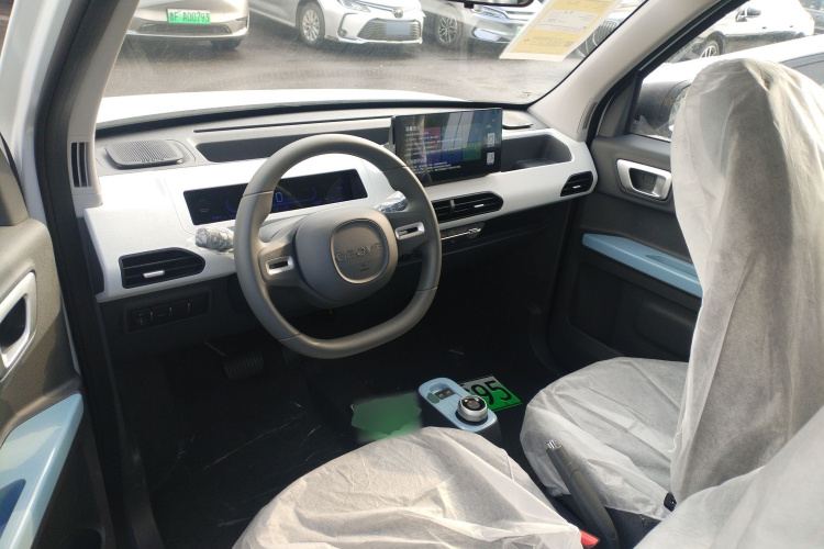 吉利银河 熊猫 2025款 210km 元气熊中控内饰12