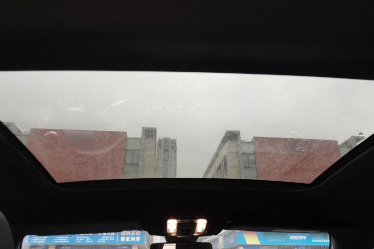 奔驰A级 2019款 A 180 L 运动轿车中控内饰22