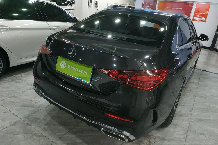 奔驰C级 2023款 C 200 L 运动版车身外观7