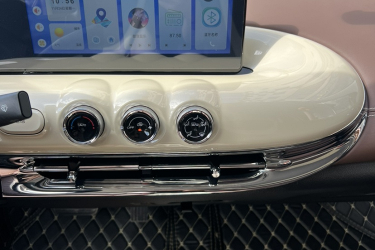 五菱汽车 五菱缤果 2023款 333km 悦享+款局部细节16