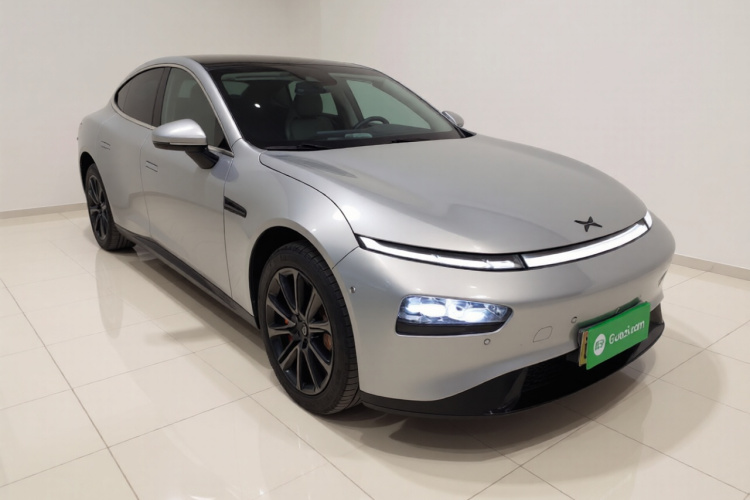 小鹏P7 2020款 670N车身外观3