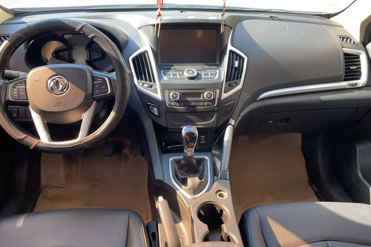 东风风神AX7 2015款 2.0L 手动智逸型中控内饰7003