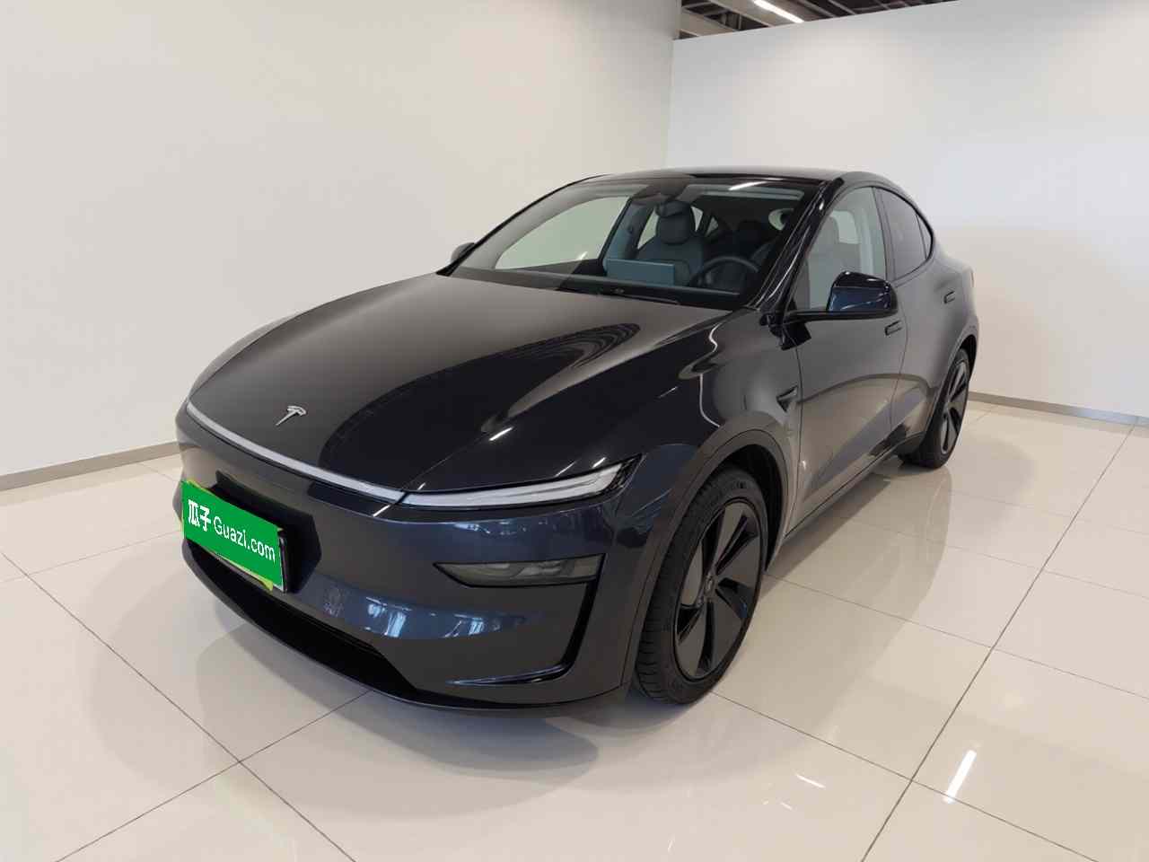 特斯拉 Model Y 2025款 后轮驱动 首发版(2)