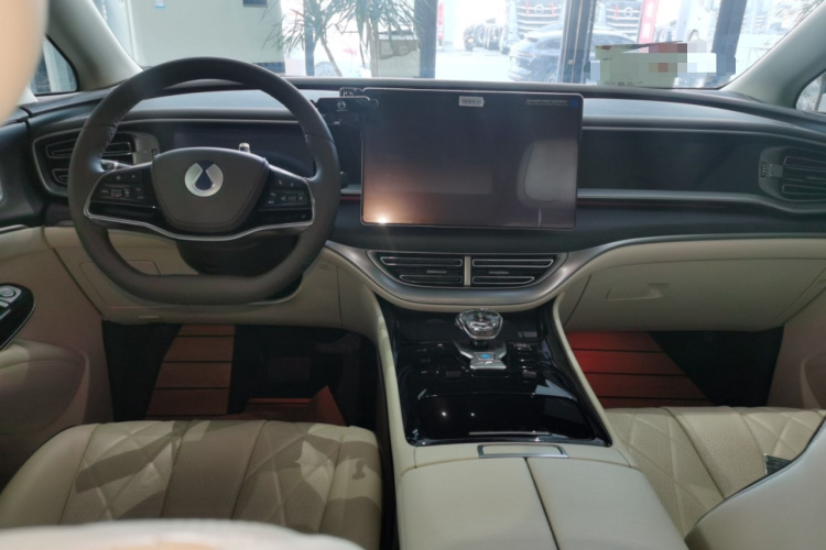 腾势D9 2024款 DM-i 980 四驱尊荣型中控内饰12