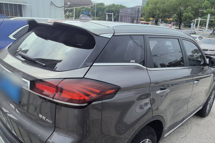 吉利汽车 博越 2020款 1.8TD DCT智慧PRO车身外观6004