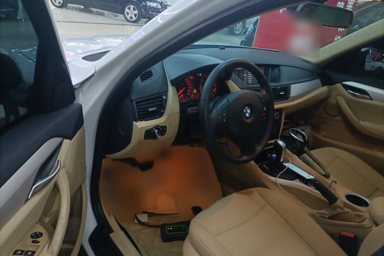 宝马X1(进口) 2012款 sDrive18i豪华型中控内饰7003