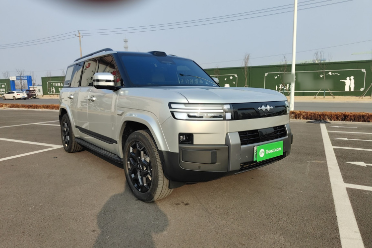 方程豹 钛7 2025款 190KM四驱Ultra版车身外观6002