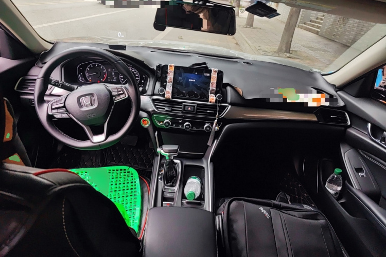 本田 英仕派 2019款 260TURBO 精致版 国VI中控内饰12