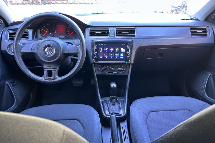 大众 桑塔纳 2015款 1.6L 自动风尚版中控内饰7002
