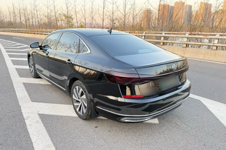 大众 帕萨特新能源 2023款 430PHEV 混动精英版车身外观6006