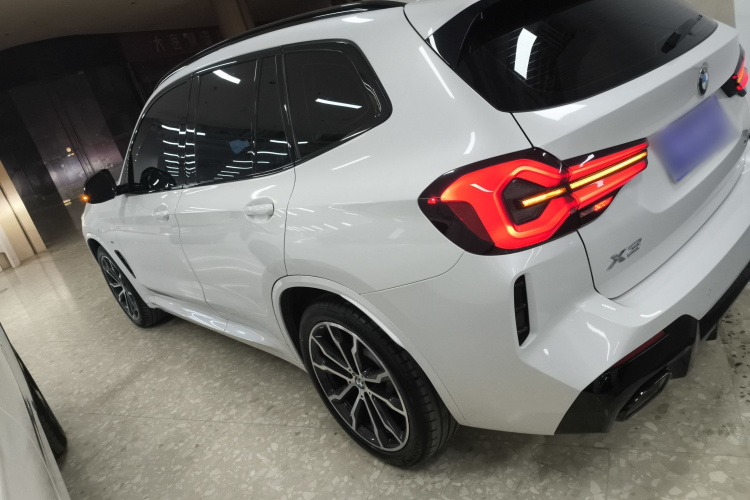 宝马X3 2022款 xDrive30i 领先型 M曜夜套装车身外观6003