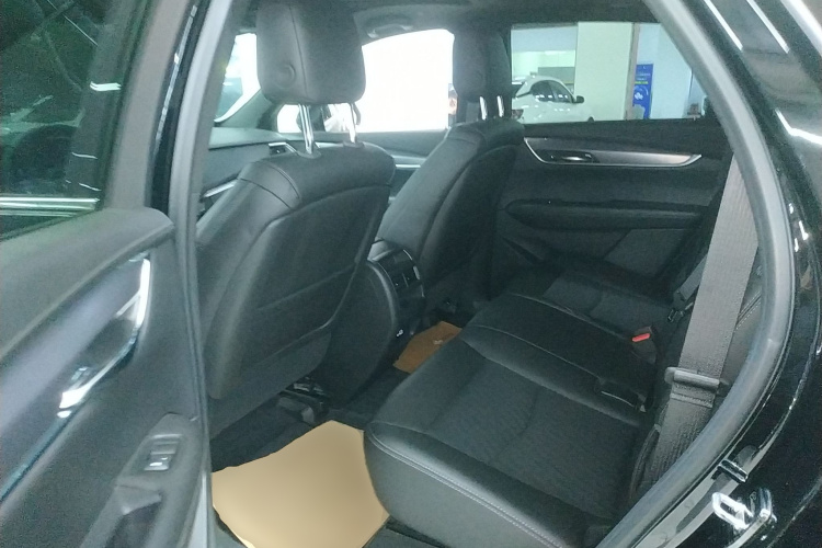 凯迪拉克XT5 2020款 28T 技术型中控内饰21