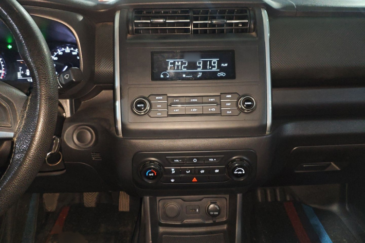 长安欧尚X70A 2019款 1.5L 手动标准型 国VI局部细节16