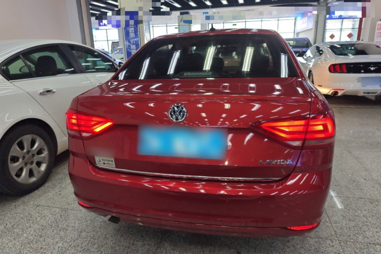 大众 朗逸 2015款 1.6L 自动舒适版车身外观6