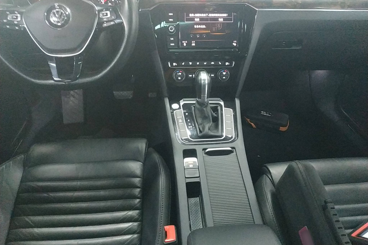 大众 迈腾 2019款 330TSI DSG 豪华型 国V局部细节18