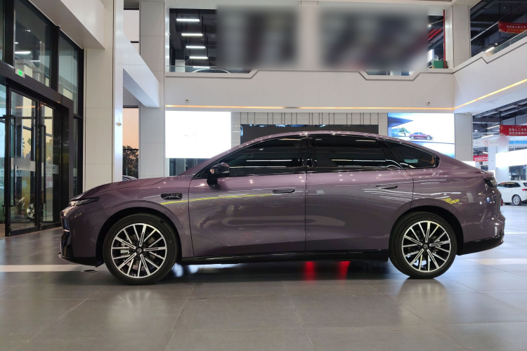 零跑汽车 零跑B01 2025款 650悦享版车身外观4