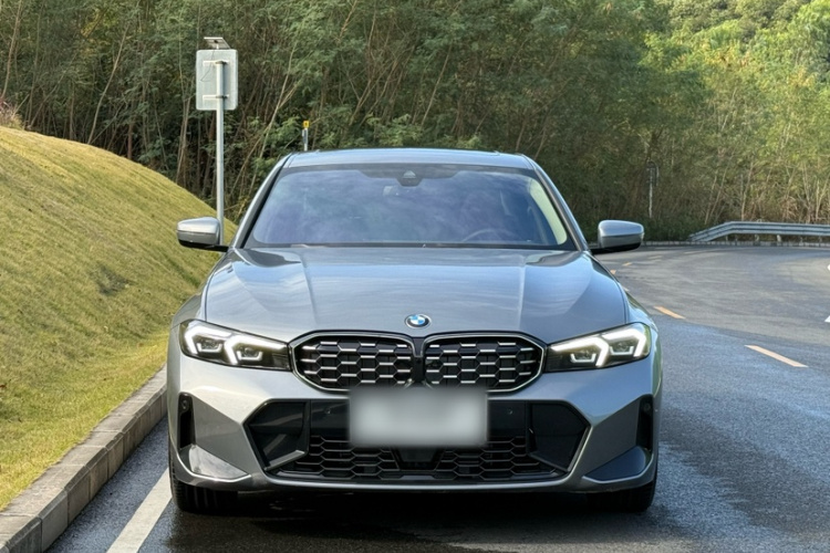 宝马3系 2025款 325Li M运动套装车身外观6002