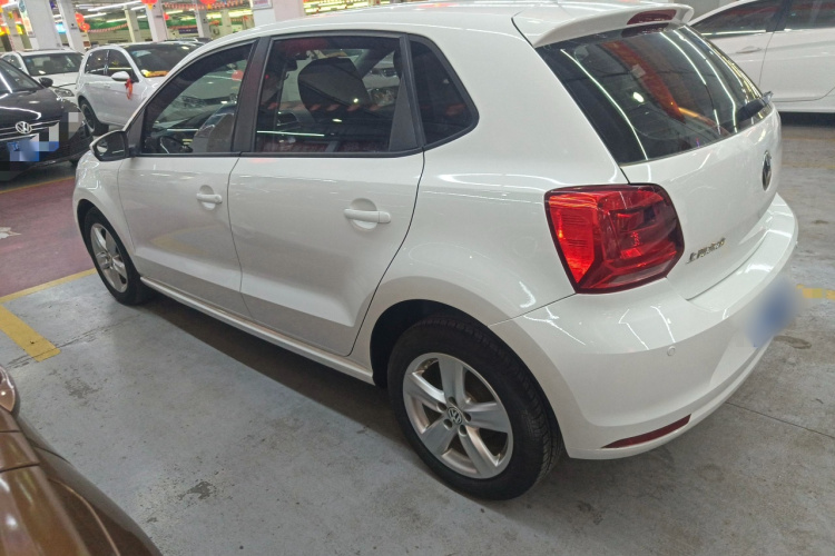 大众 Polo 2016款 1.4L 手动风尚型车身外观4