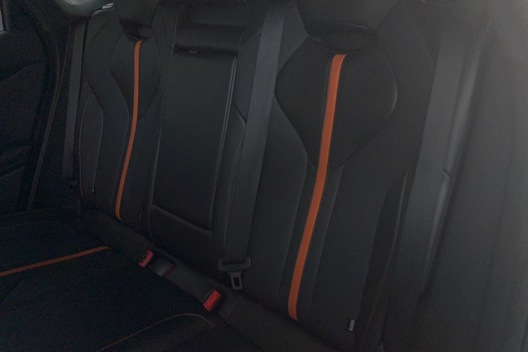 长安UNI-V 2024款 1.5T 尊贵型中控内饰7001