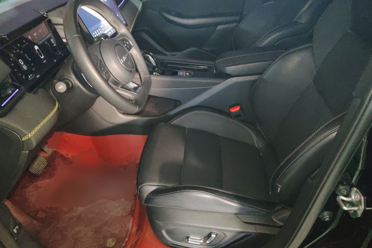 领克03 2023款 1.5TD DCT劲Pro中控内饰19