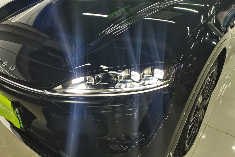 鸿蒙智行 智界R7 2025款 增程 251km Max局部细节36