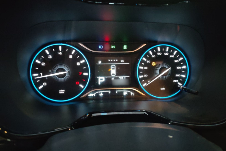 广汽传祺 传祺GS4 2018款 235T 自动两驱精英百万纪念版局部细节14