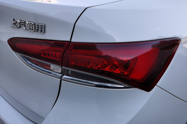 别克 英朗 2019款 18T 自动互联精英型 国VI车身外观6006