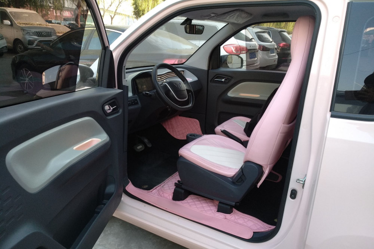 五菱汽车 宏光MINIEV 2022款 马卡龙臻享款 磷酸铁锂中控内饰7003