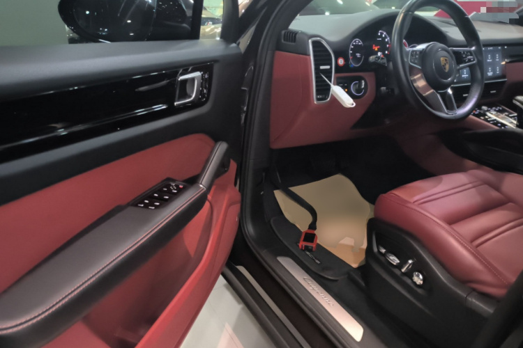 保时捷 2019款 Cayenne 3.0T中控内饰20