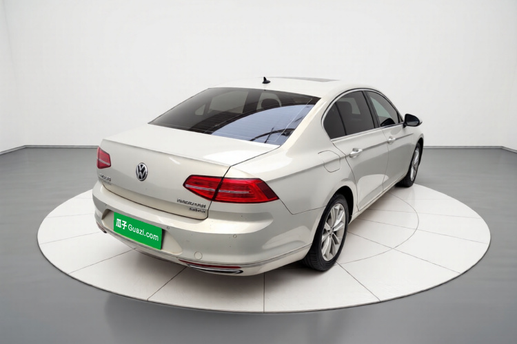 大众 迈腾 2019款 330TSI DSG 豪华型 国V车身外观7