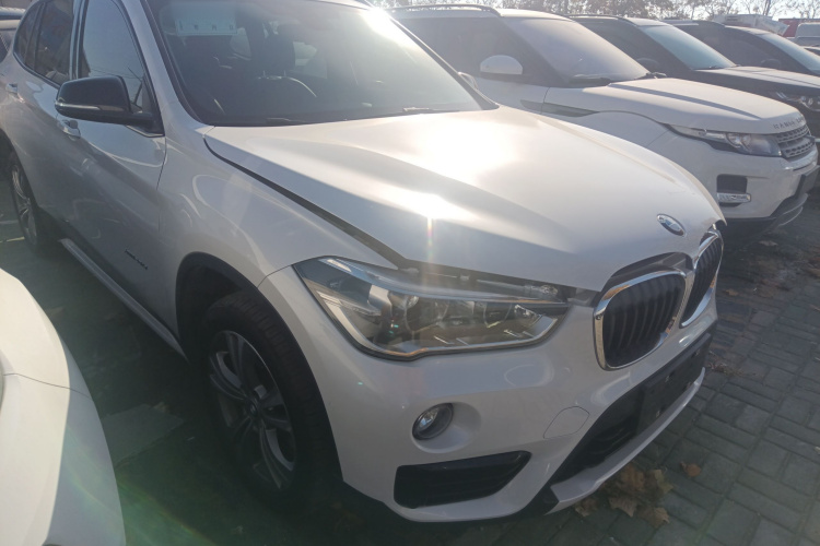 宝马X1 2016款 xDrive20Li 豪华型车身外观6002