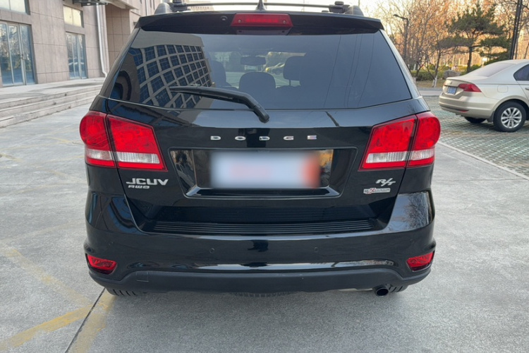 道奇 酷威 2015款 2.0TD 四驱尊尚版车身外观6002