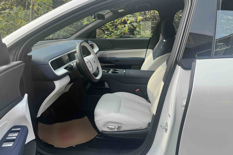 小鹏G6 2023款 580 长续航 Max中控内饰7006