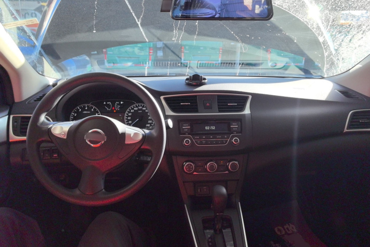 日产 轩逸 2021款 经典 1.6XE CVT舒适版中控内饰7002