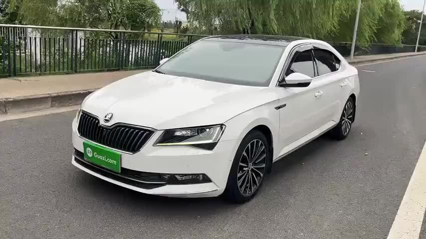 斯柯达 速派 2016款 TSI380 DSG尊行版实拍1