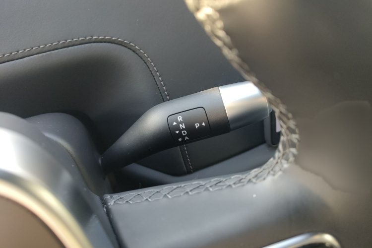 理想汽车 理想L8 2024款 Ultra局部细节18