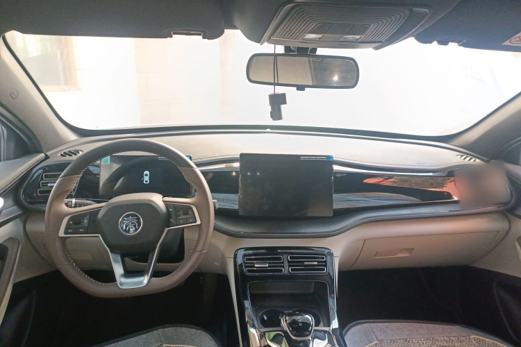 比亚迪 秦PLUS 2024款 荣耀版 DM-i 55KM领先型中控内饰12