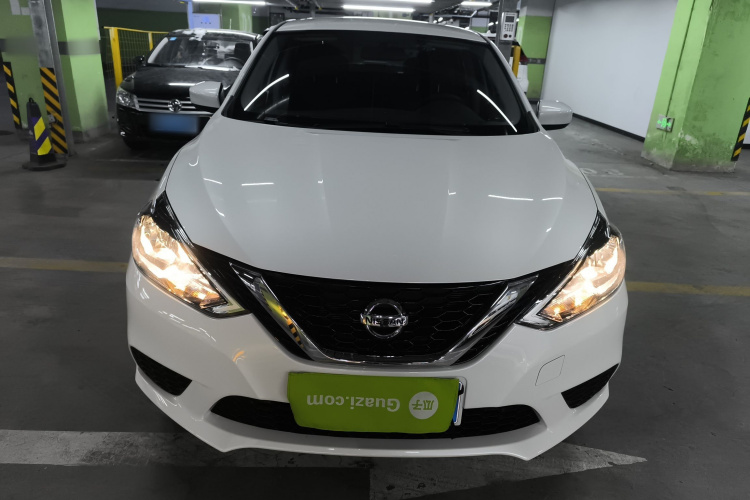 日产 轩逸 2024款 改款二 经典 1.6XE CVT舒适版车身外观2